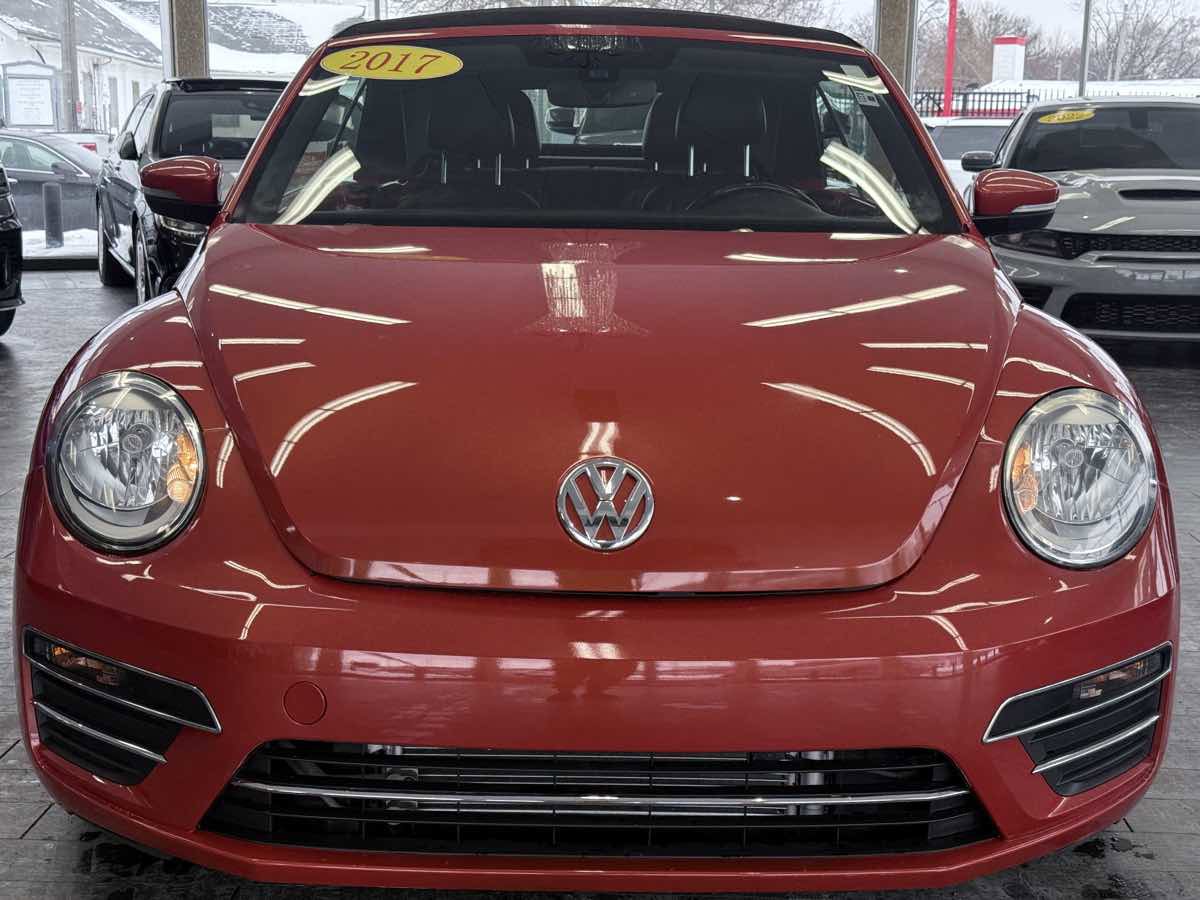 Used 2017 Volkswagen Beetle 1.8T Classic image 4