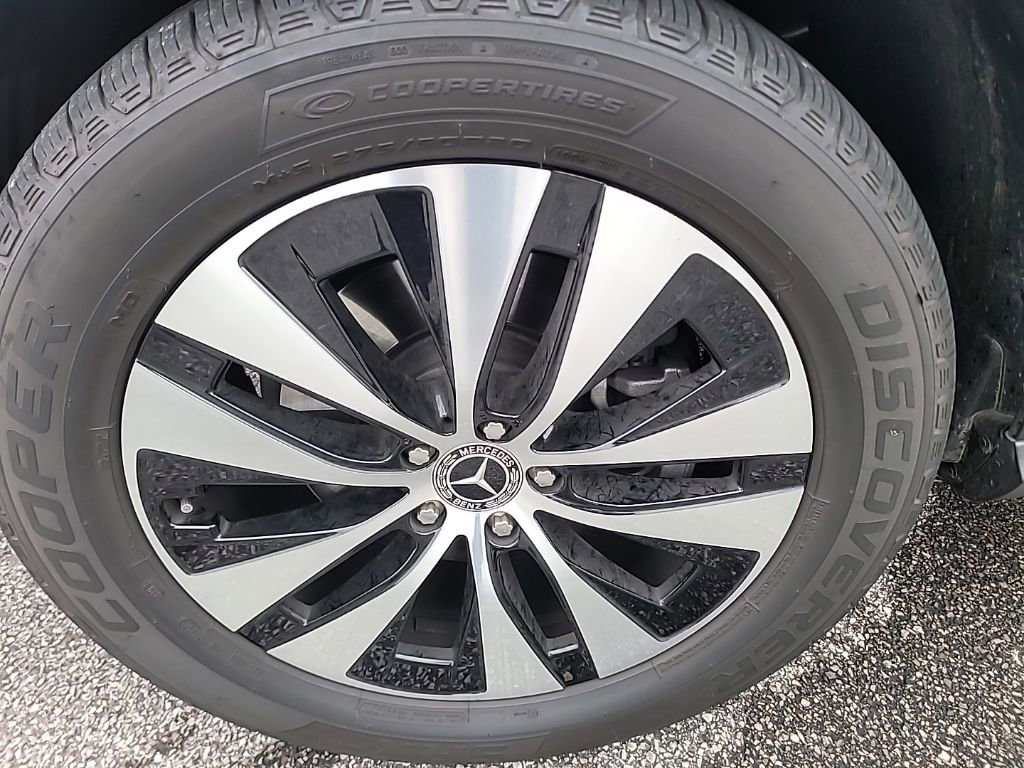 Used 2025 Mercedes-Benz GLE 350 4MATIC image 4