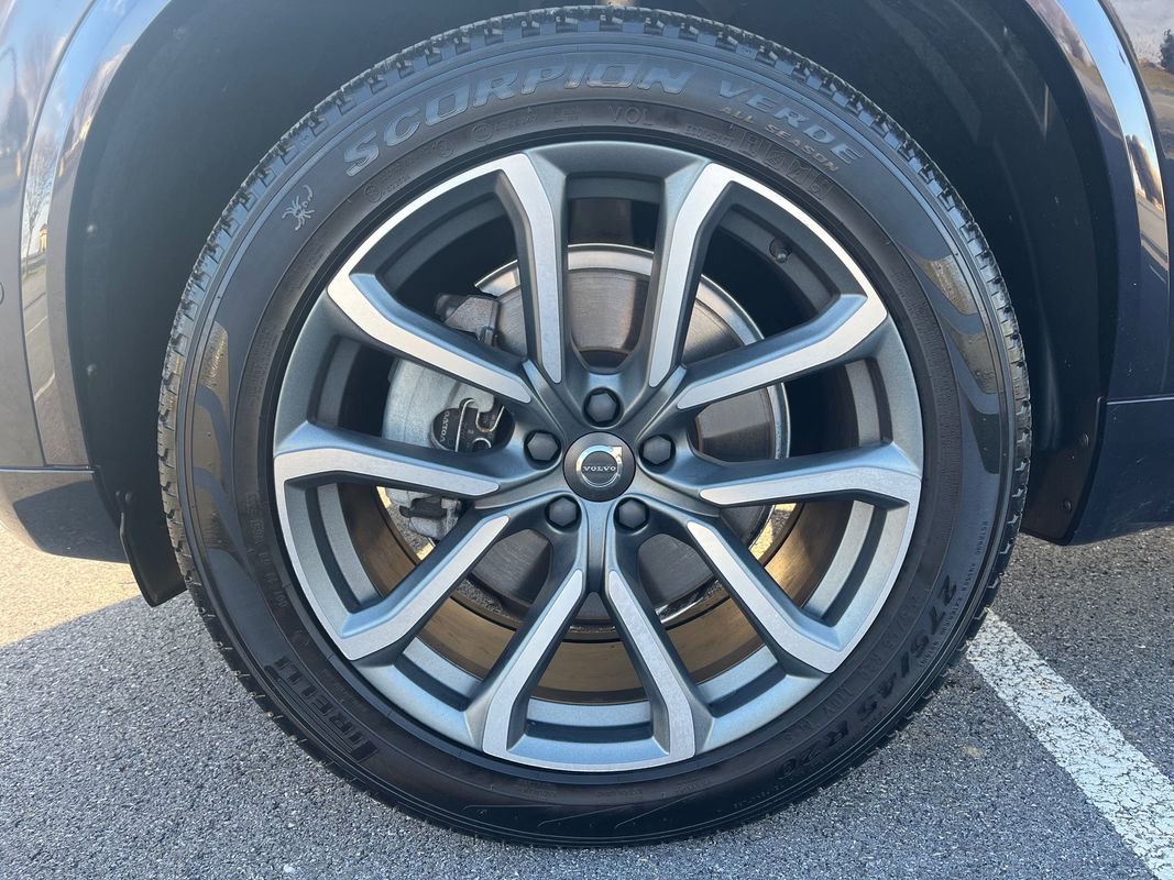 Used 2019 Volvo XC90 T6 Momentum w/ Advanced Package image 11