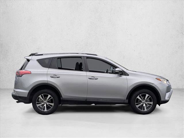 Used 2018 Toyota RAV4 XLE image 4