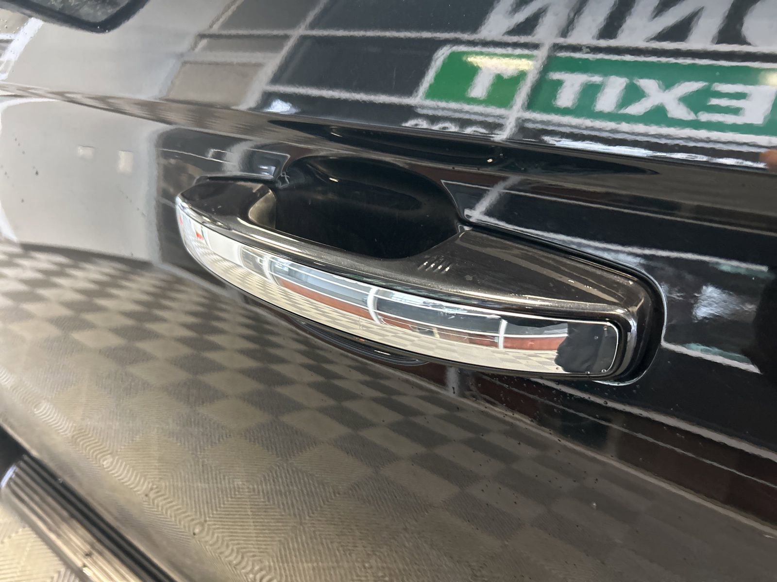 Used 2024 Ford Expedition Max Limited image 10