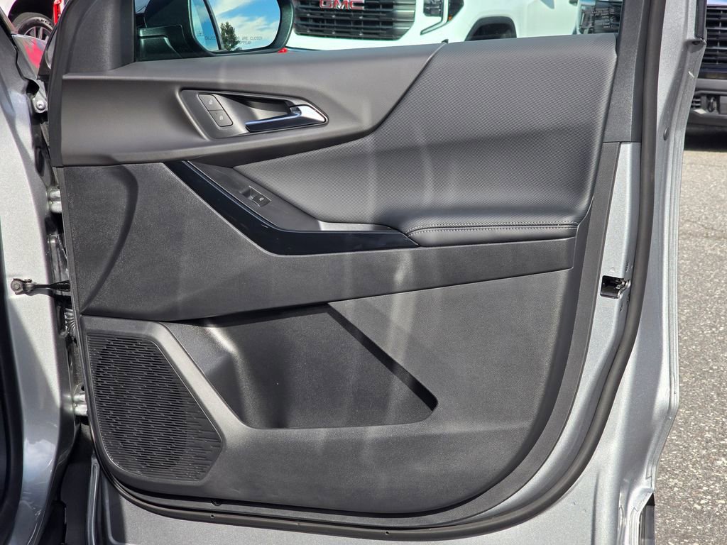 New 2026 Chevrolet Equinox LT FWD image 37