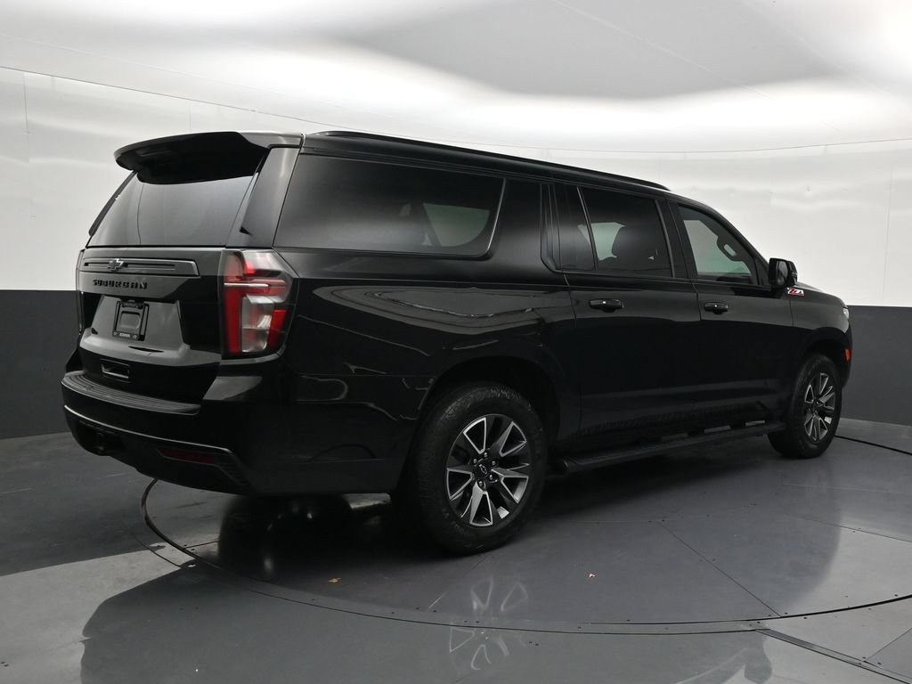 Used 2023 Chevrolet Suburban Z71 w/ Luxury Package AWD/4WD image 5