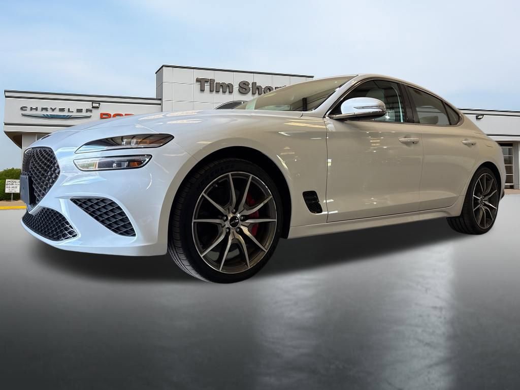 Used 2025 Genesis G70 2.5T image 10