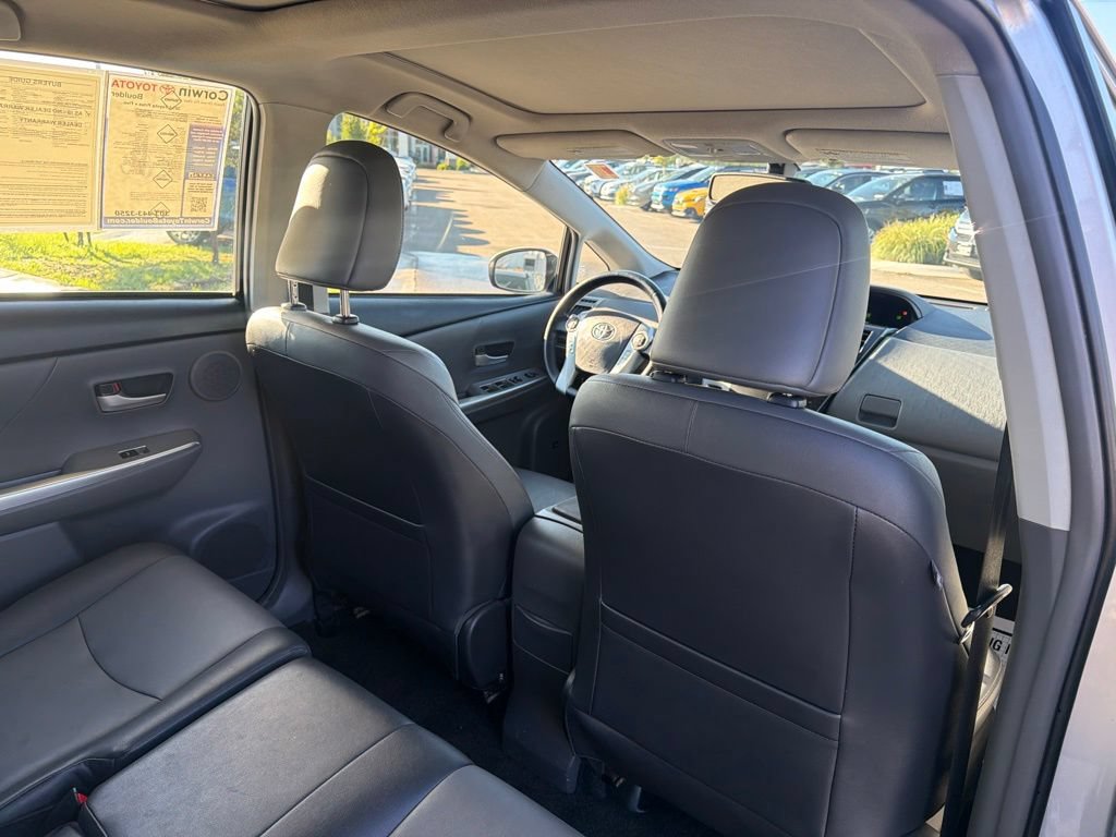 Used 2014 Toyota Prius V Five FWD image 16