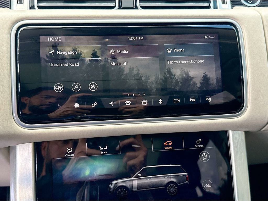 Used 2019 Land Rover Range Rover Supercharged AWD/4WD image 16