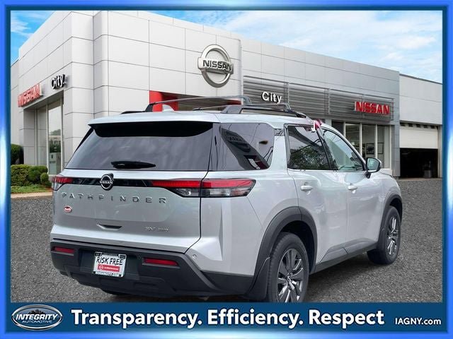Used 2022 Nissan Pathfinder SV AWD/4WD image 6