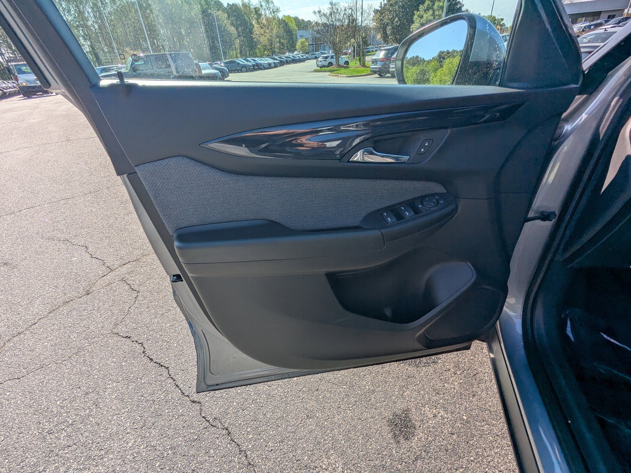 Used 2025 Chevrolet TrailBlazer LT image 16