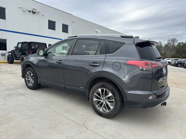Used 2018 Toyota RAV4 XLE image 14