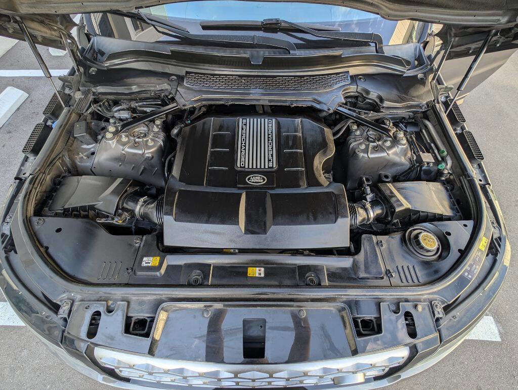 Used 2016 Land Rover Range Rover Sport HSE image 13