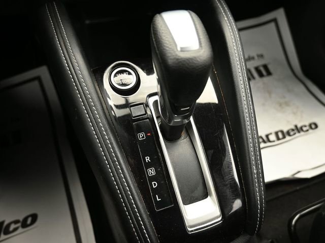 Used 2019 Nissan Kicks S image 38