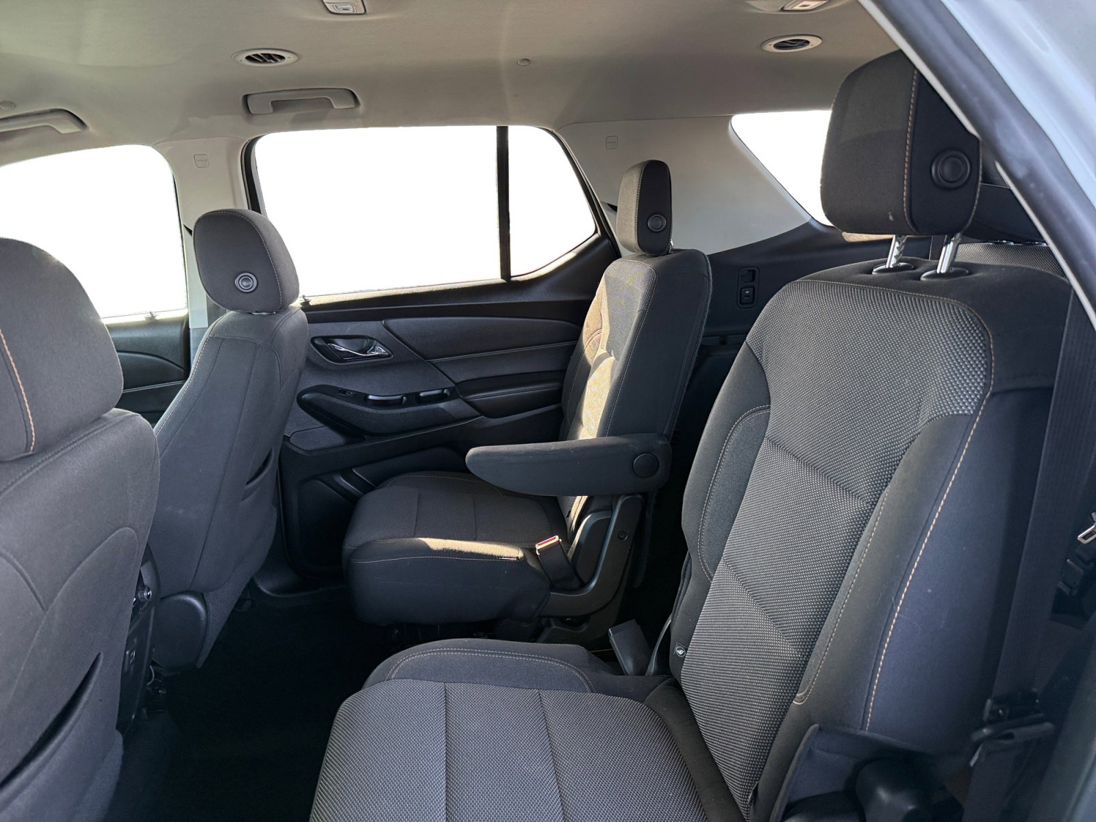 Used 2018 Chevrolet Traverse LT image 11