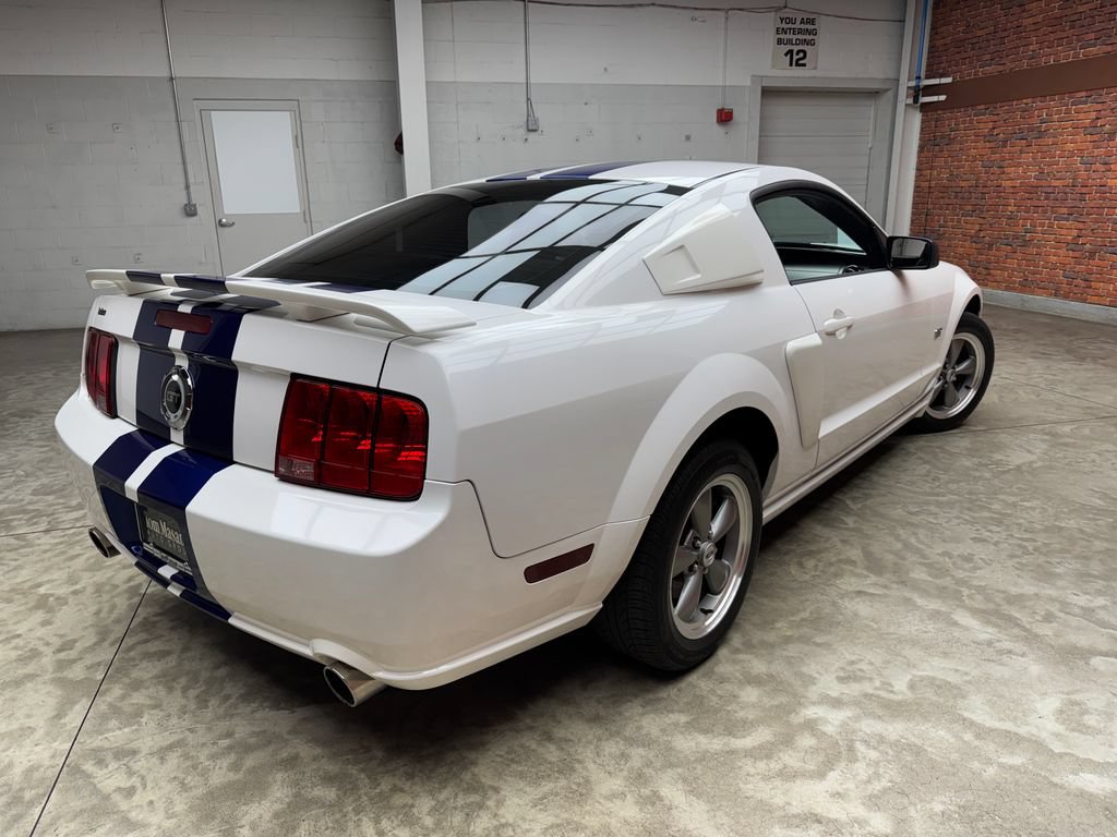 Used 2006 Ford Mustang GT Premium RWD image 5
