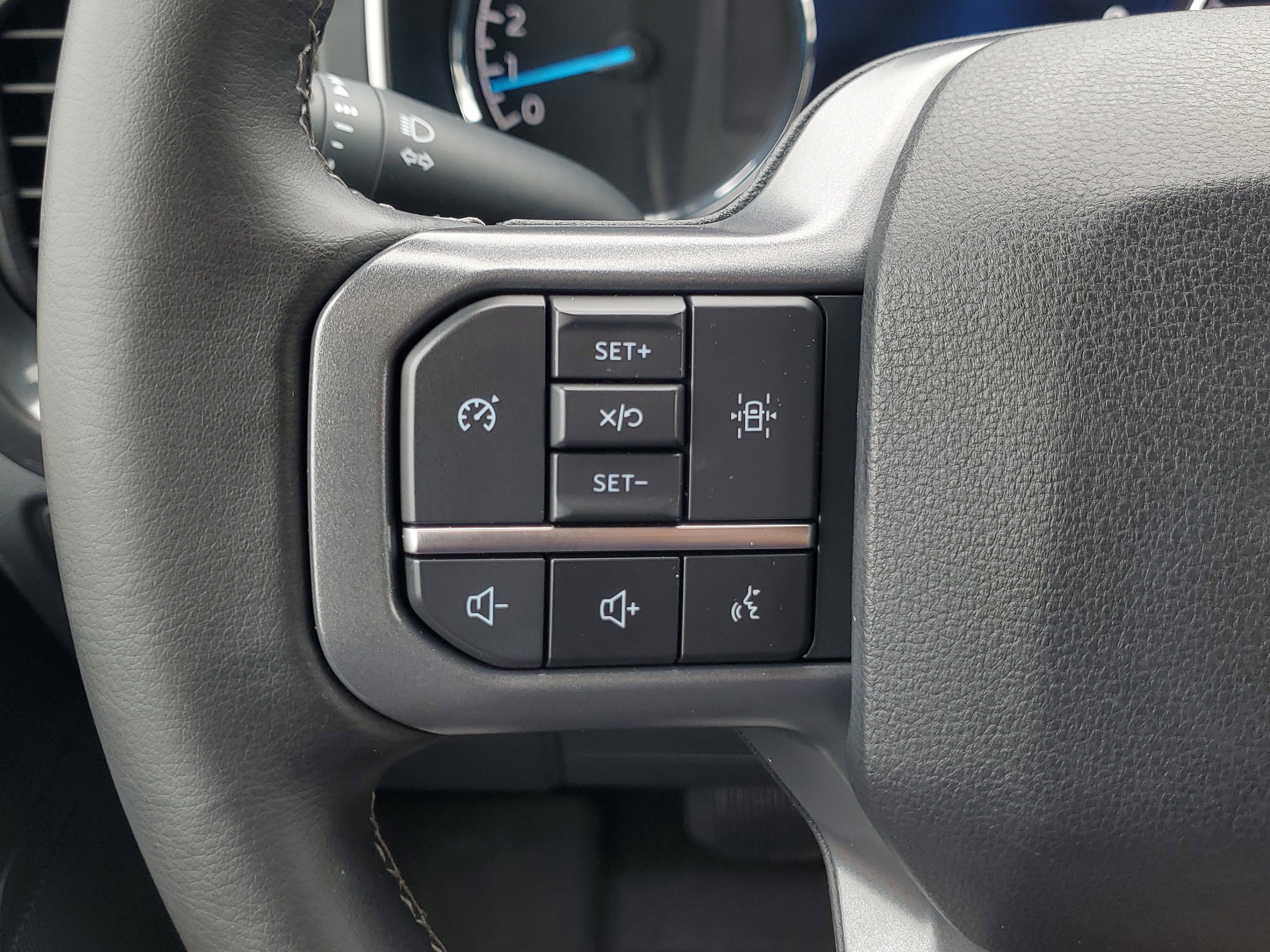 Used 2023 Ford F150 XLT w/ Equipment Group 302A High image 25