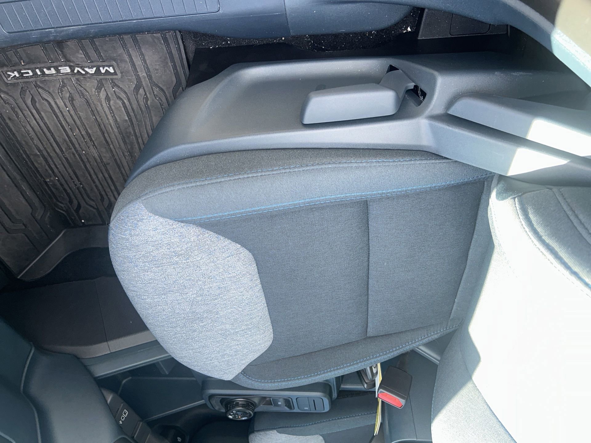 Used 2025 Ford Maverick XLT w/ XLT Luxury Package image 10