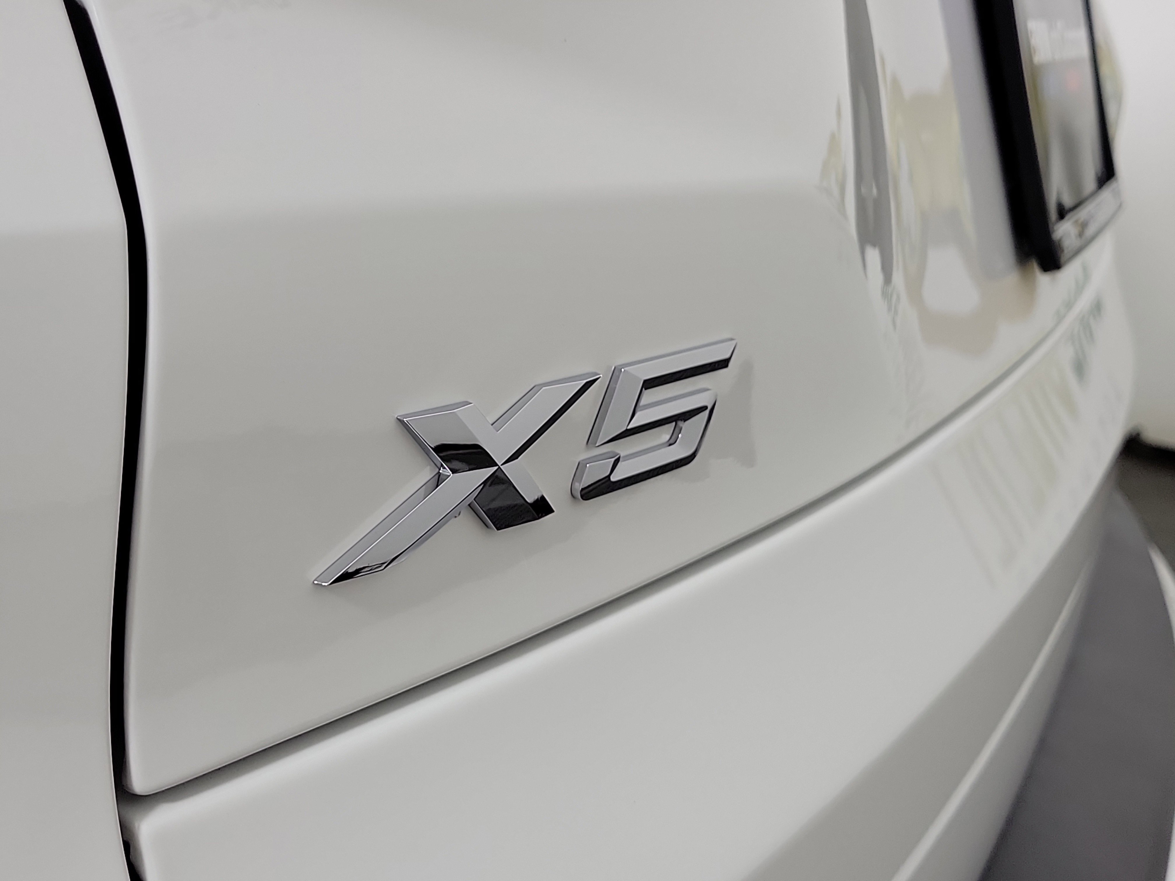 New 2026 BMW X5 xDrive50e image 24