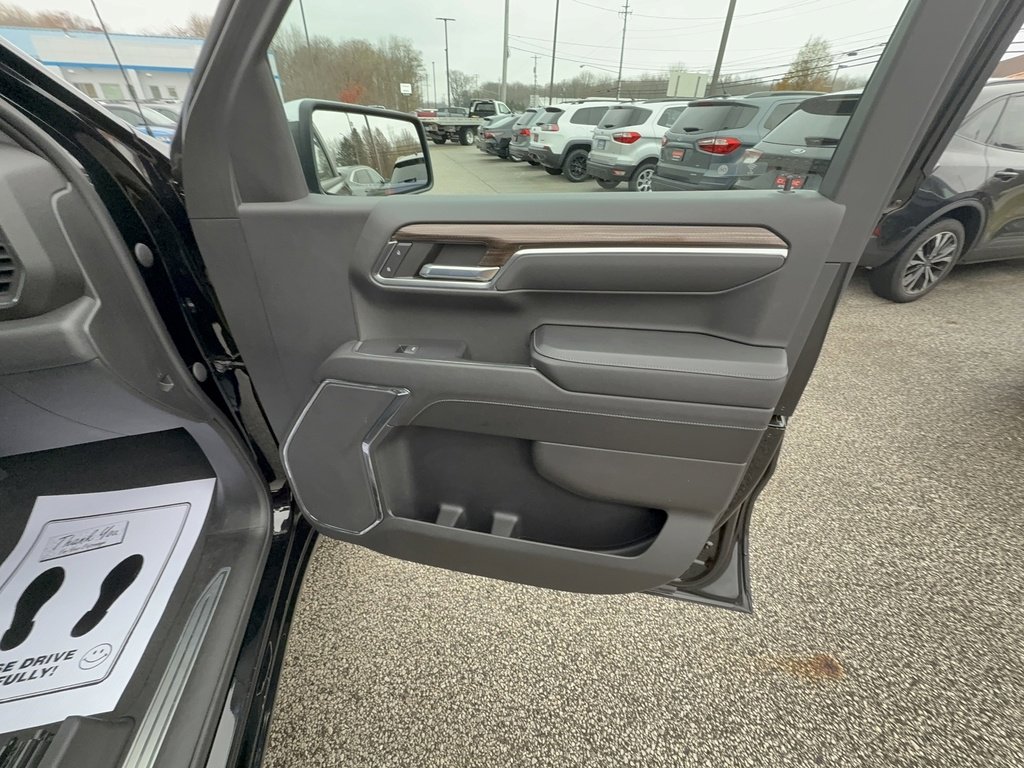 Used 2023 Chevrolet Silverado 1500 LT image 25