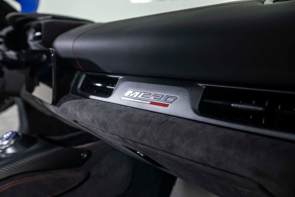 Used 2022 Maserati MC20 Coupe image 25