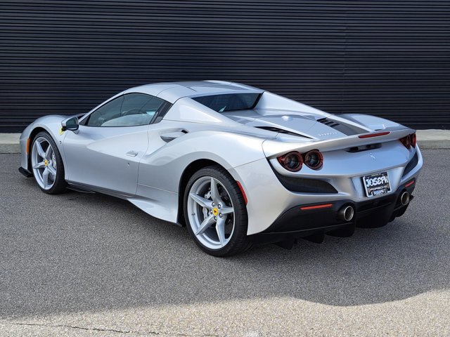 Used 2021 Ferrari F8 Tributo image 4