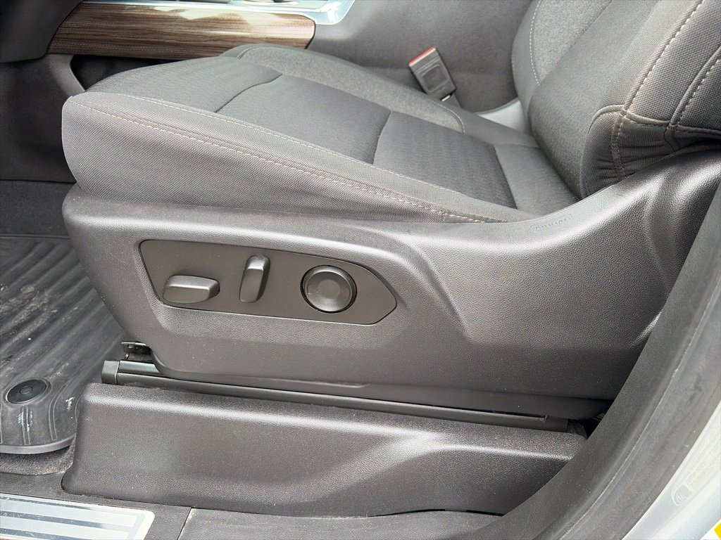 Used 2024 Chevrolet Silverado 3500 LT w/ Convenience Package image 19