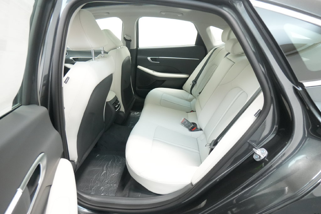 New 2026 Hyundai Sonata SEL FWD image 24