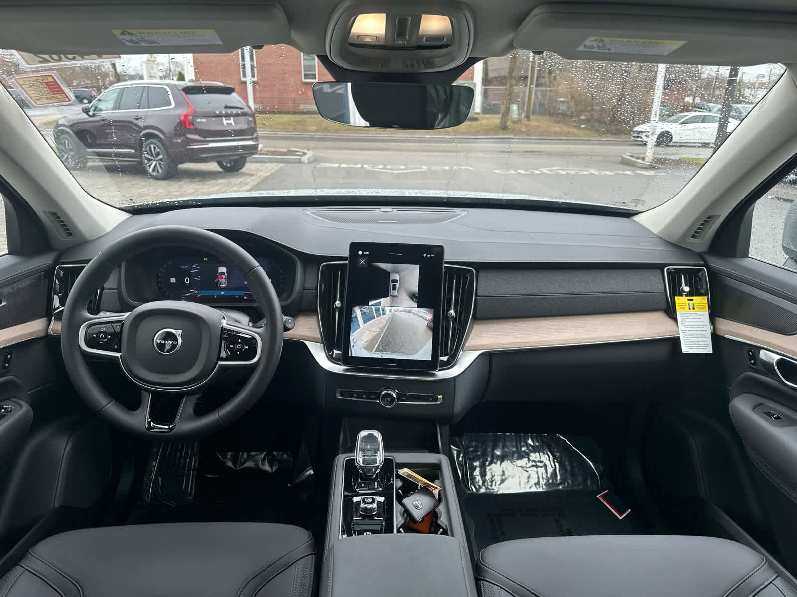 Used 2026 Volvo XC90 B6 Plus w/ Protection Package Premier image 30