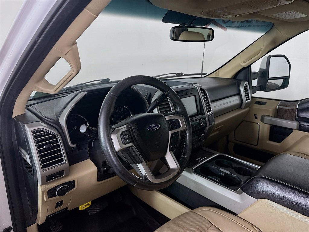 Used 2017 Ford F250 Lariat w/ FX4 Off-Road Package image 31