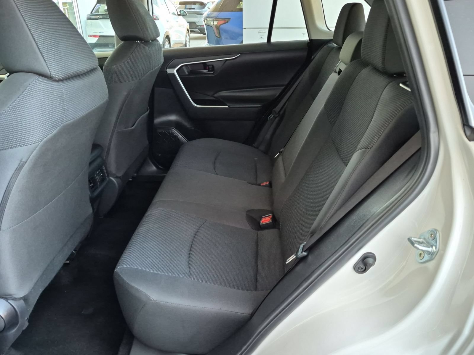 Used 2024 Toyota RAV4 LE AWD/4WD image 24
