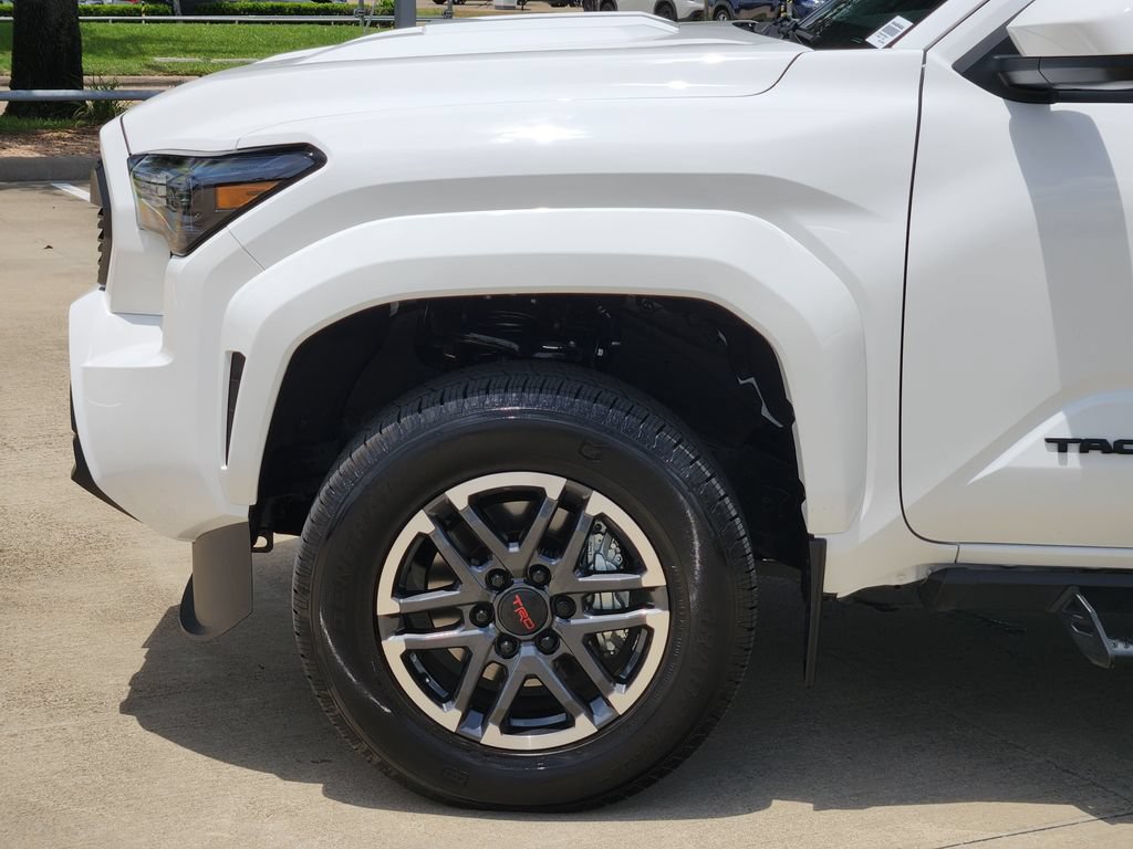 Used 2024 Toyota Tacoma TRD Sport AWD/4WD image 8