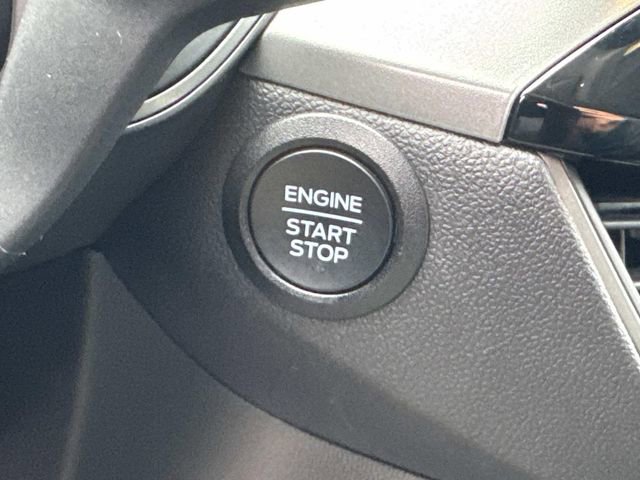 Used 2025 Ford Escape Active image 18