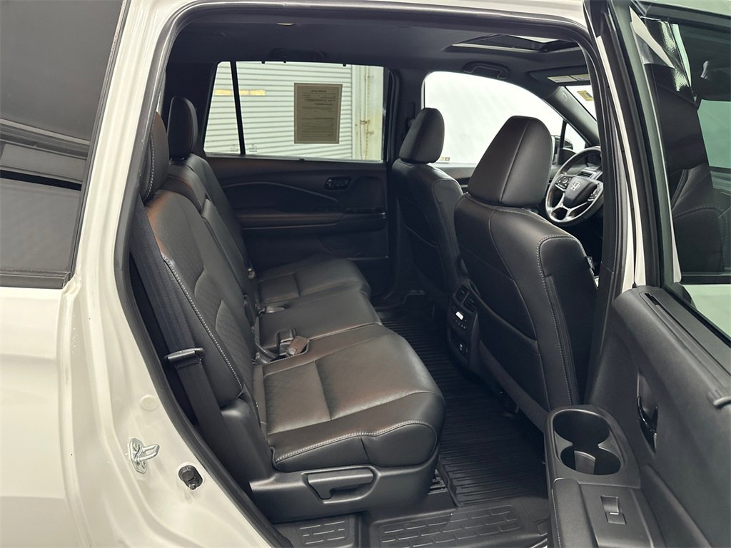 Used 2022 Honda Passport Elite image 17