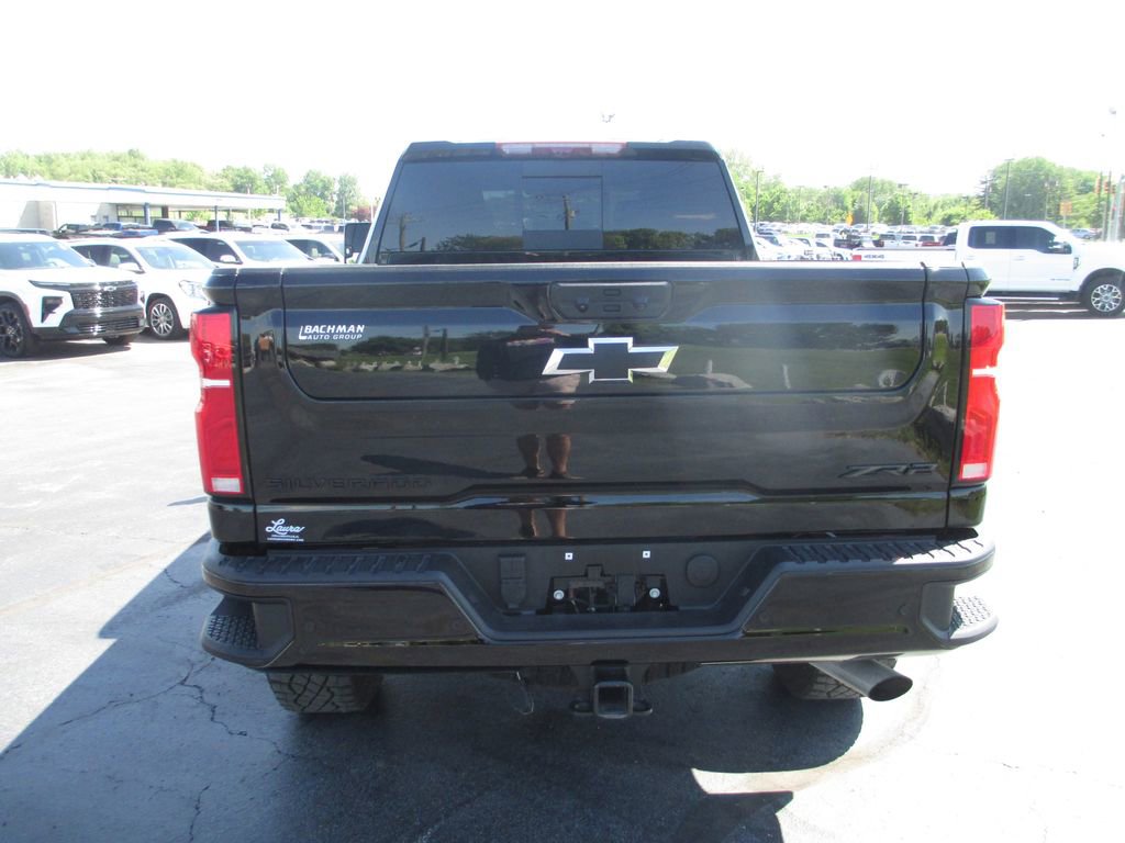 Used 2026 Chevrolet Silverado 2500 ZR2 w/ LPO, Dark Essentials Package AWD/4WD image 7