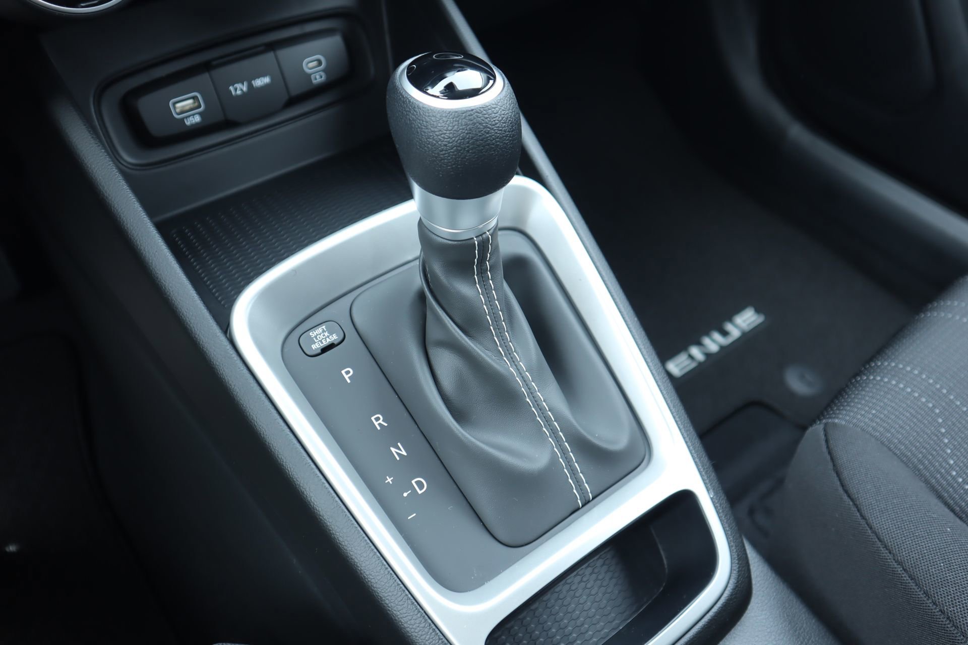 New 2026 Hyundai Venue SE FWD image 6
