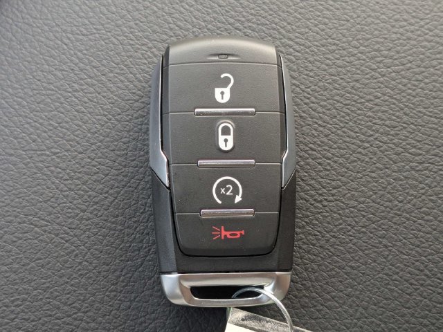 New 2026 RAM 2500 Big Horn AWD/4WD image 32