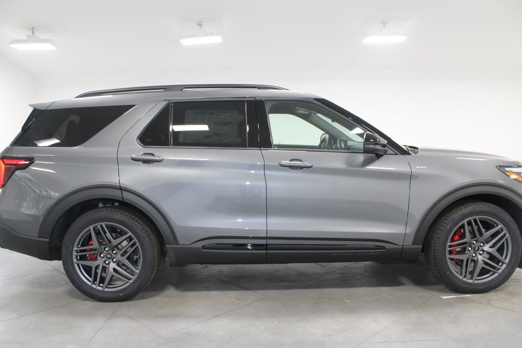 New 2026 Ford Explorer ST-Line w/ ST-Line Street Pack image 10