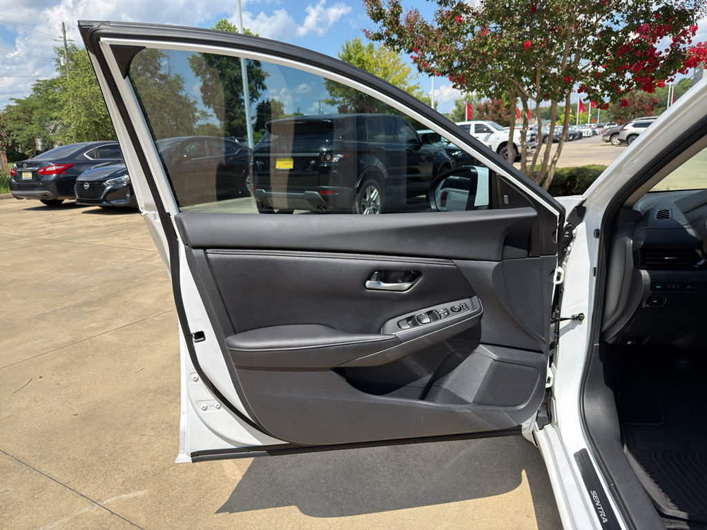 Certified 2022 Nissan Sentra SV w/ All-Weather Package FWD image 9