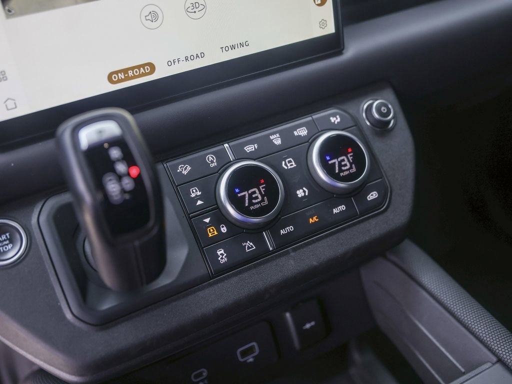 Used 2022 Land Rover Defender 90 V8 image 26