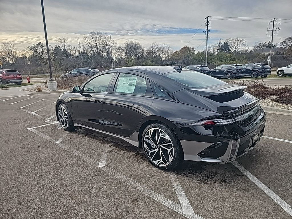 New 2025 Hyundai Ioniq 6 Limited image 3