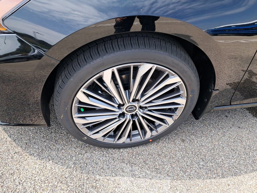 New 2025 Nissan Altima 2.5 SL AWD/4WD image 28