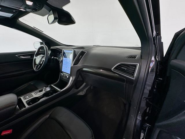 Used 2024 Ford Edge ST-Line AWD/4WD image 28