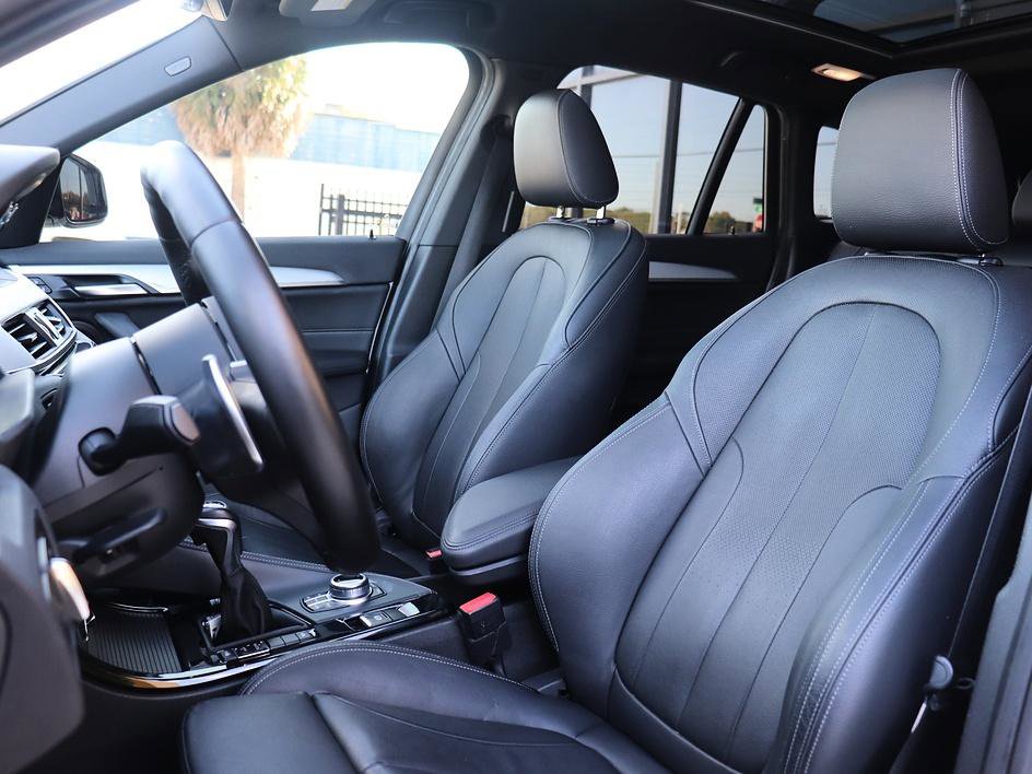 Used 2018 BMW X1 xDrive28i AWD/4WD image 10