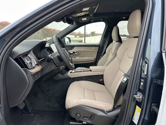 New 2026 Volvo XC90 B5 Plus w/ Protection Package Premier image 13