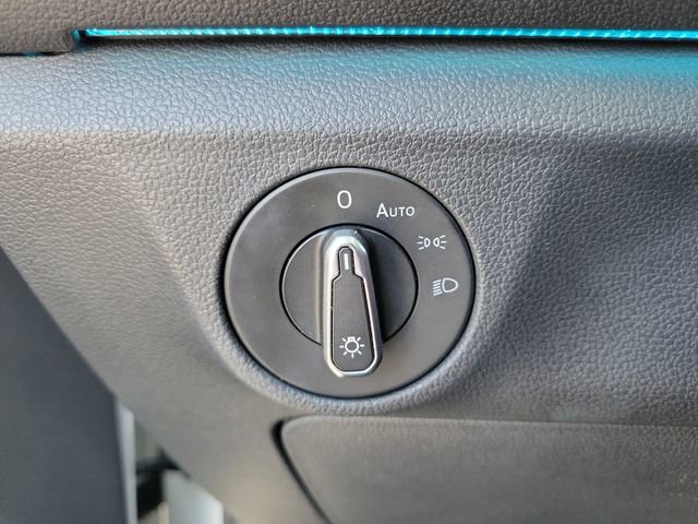 Certified 2023 Volkswagen Jetta SEL image 30