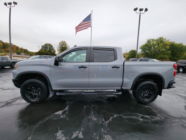 Used 2024 Chevrolet Silverado 1500 ZR2 w/ Technology Package image 2
