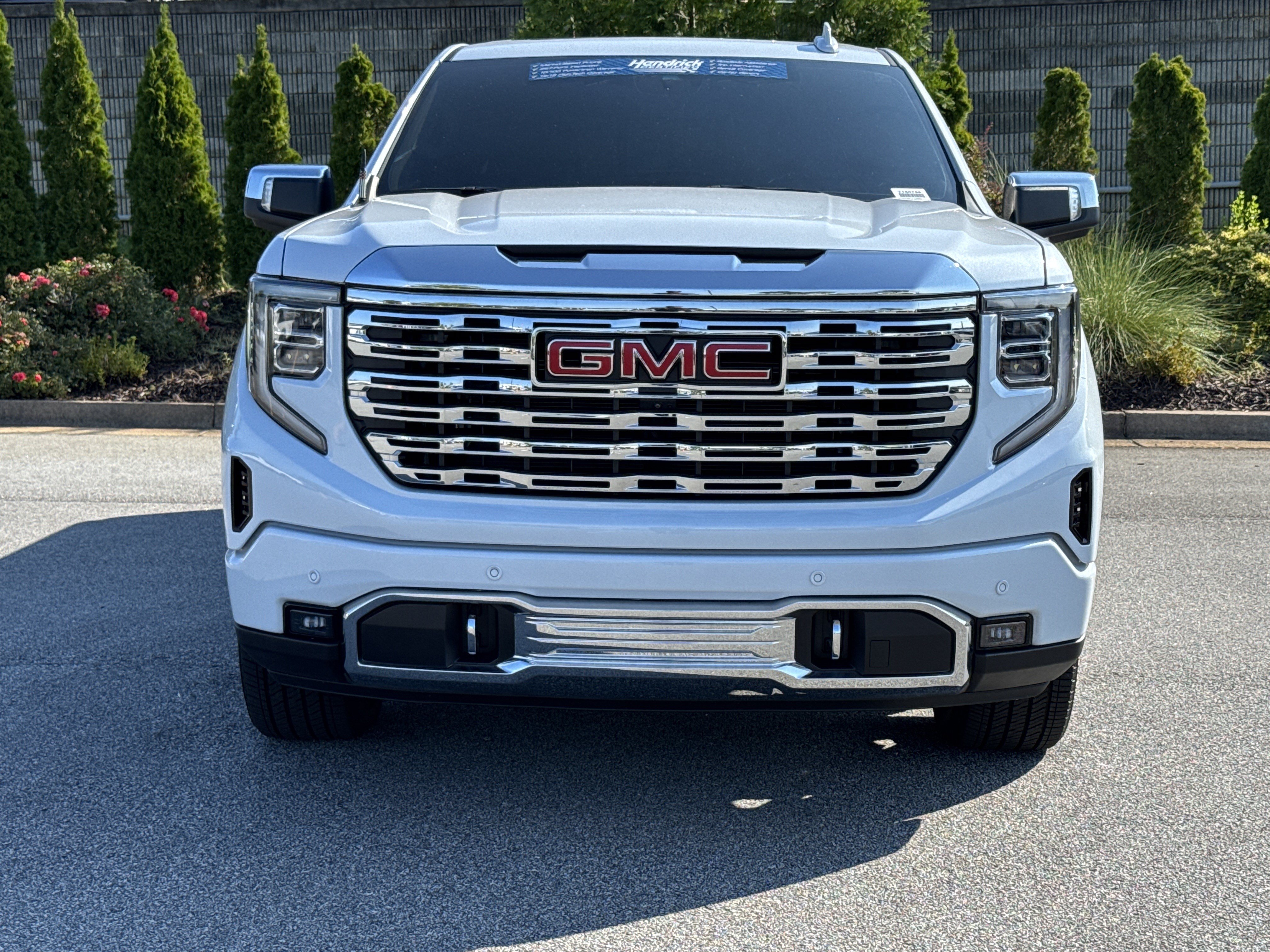Used 2026 GMC Sierra 1500 Denali AWD/4WD image 3