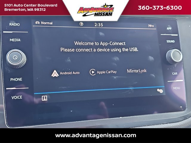 Used 2022 Volkswagen Tiguan SE image 16