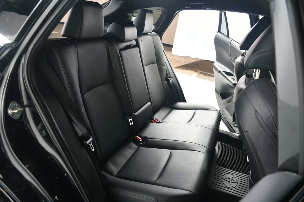 Used 2022 Toyota Venza XLE image 38