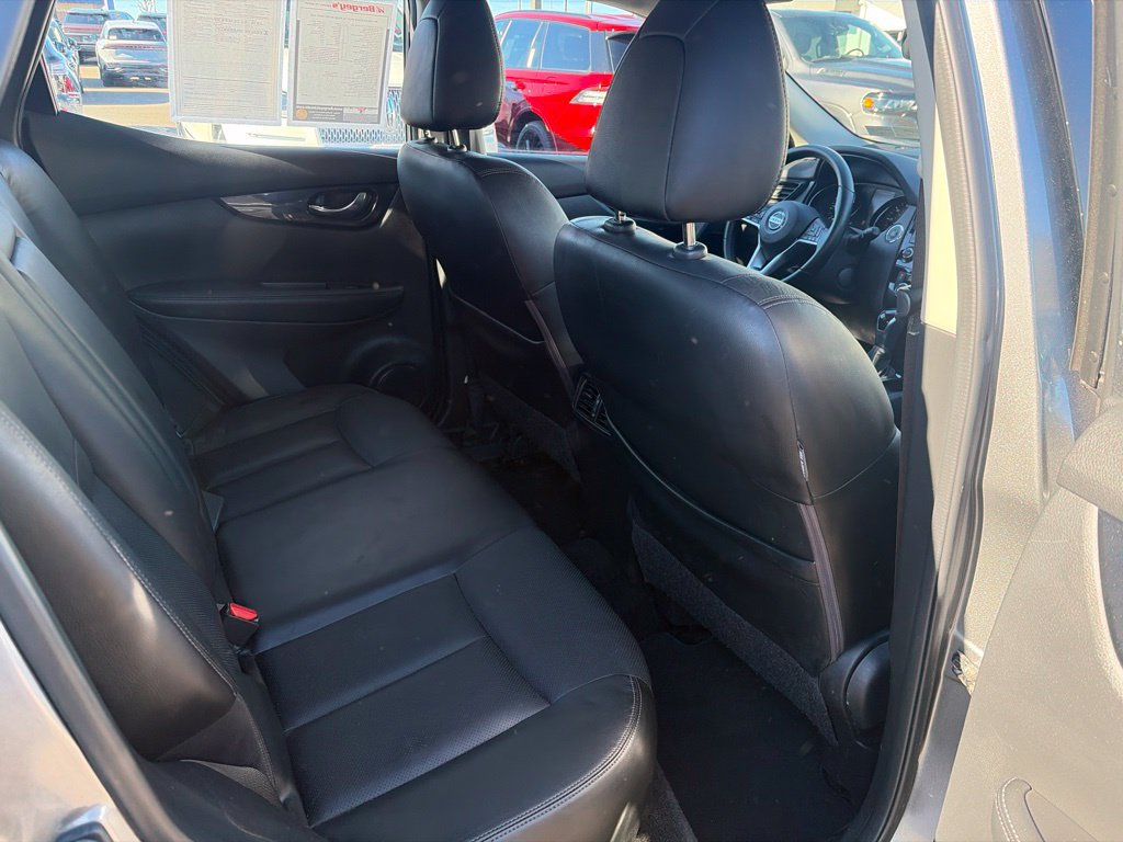 Used 2017 Nissan Rogue Sport SL AWD/4WD image 15