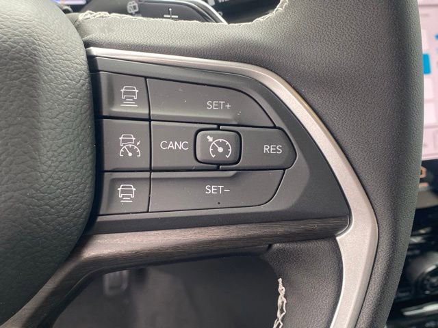 New 2025 Jeep Grand Cherokee L Limited w/ Luxury Tech Group II AWD/4WD image 19