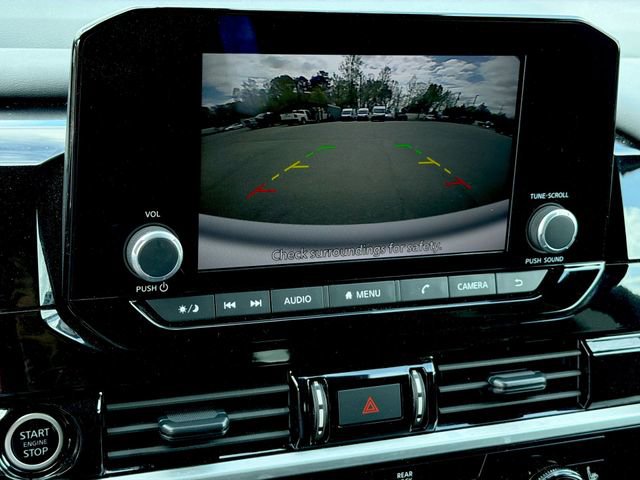 Used 2024 Nissan Pathfinder SV image 26